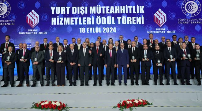 Cumhurbaşkanımız ERDOĞAN “Türkiye’yi bölgesel ve küresel bir ağırlık merkezi hâline getirmek için her imkânı değerlendiriyoruz” dedi.