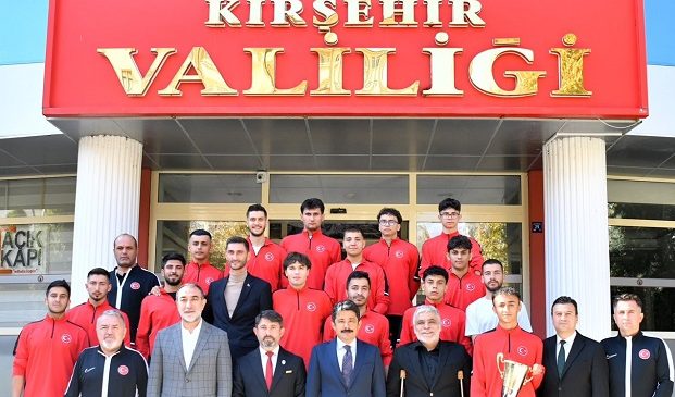 Kırşehir Valimiz Balkan Şampiyonu Ampute Milli Futbol Takımımız Ağırladı…