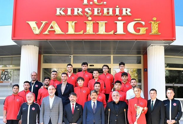 Kırşehir Valimiz Balkan Şampiyonu Ampute Milli Futbol Takımımız Ağırladı…