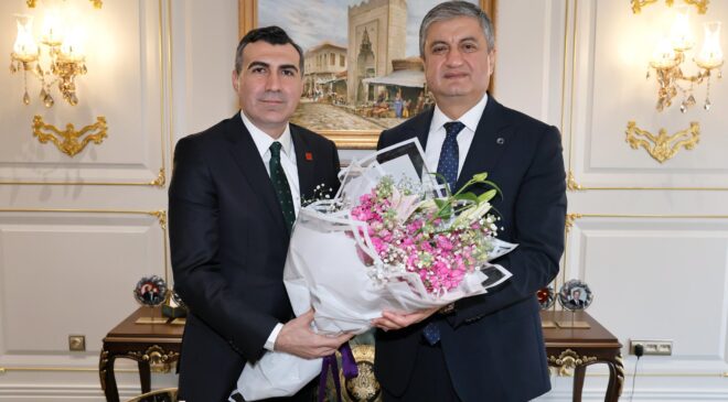 Adana Valisi Mustafa YAVUZ’a,  CHP İl Başkanı Anıl TANBUROĞLU ve  Parti Temsilcilerinden Nezaket Ziyareti…