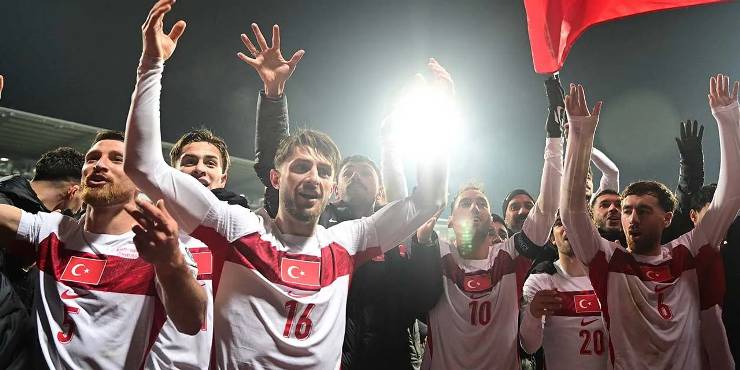 Ay-Yıldızlılar D Grubu’nda: Dev Rakipler Bizi Bekliyor