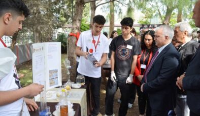 Ceyhan’da Bilim Şöleni Genç Mucitler Projelerini Tanıttı