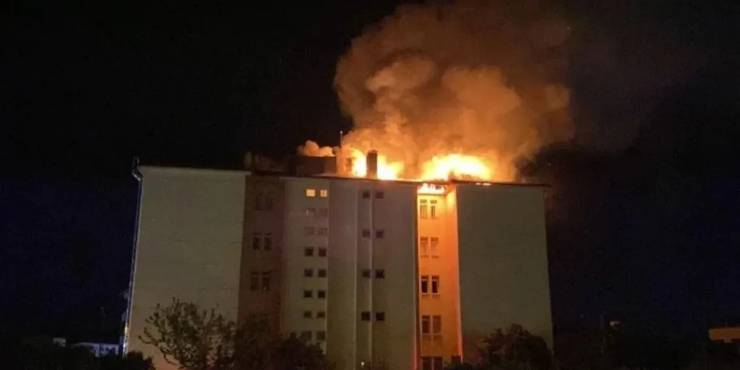 Nazilli Fen Lisesi Yurdunda Korkutan Yangın: 46 Öğrenci Tahliye Edildi