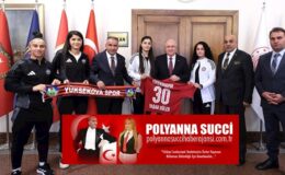 Millî Savunma Bakanımız Yaşar GÜLER, Yüksekova Spor Kadın Futbol Takımı ile Bir Araya Geldi